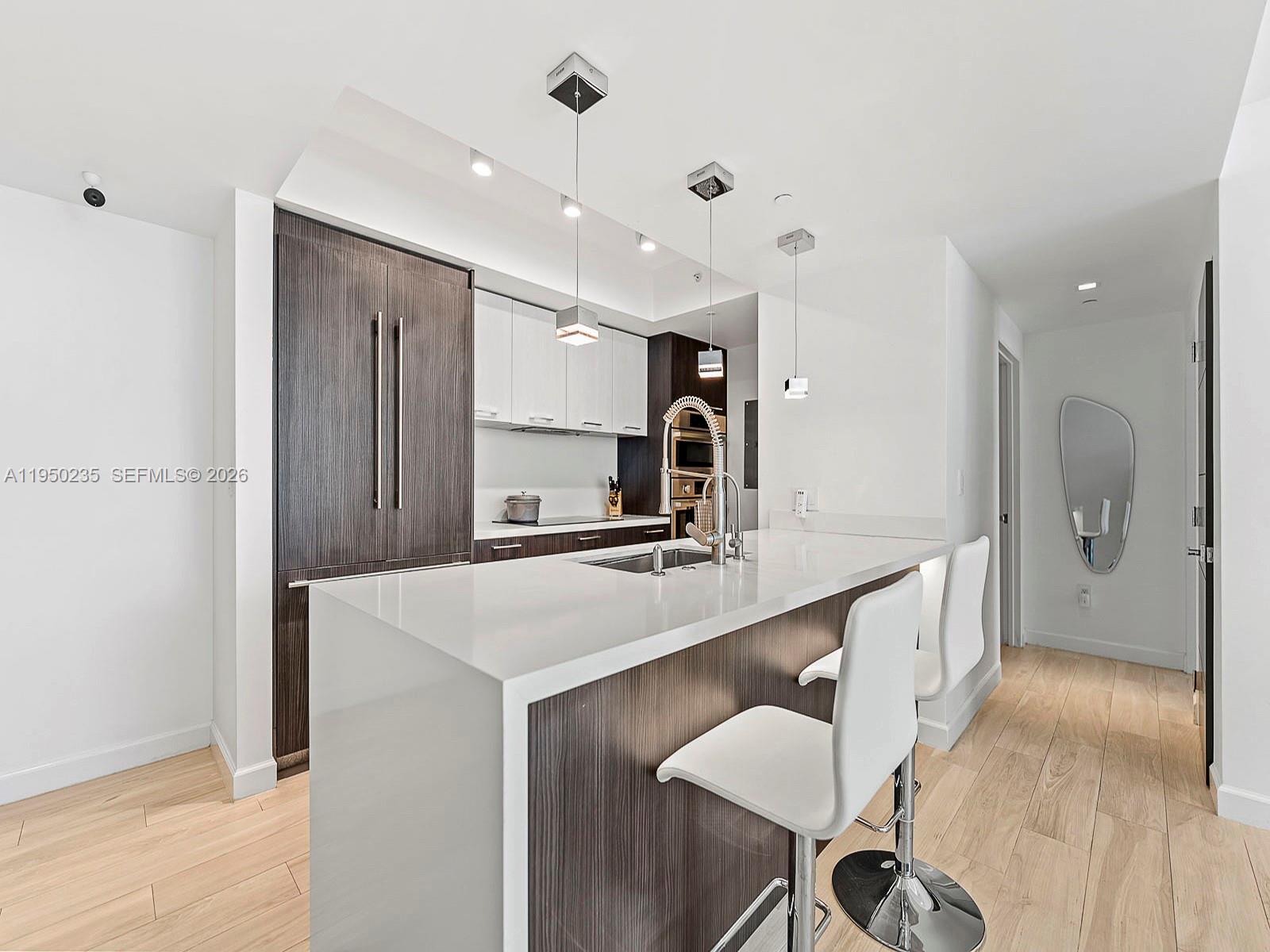 500 BRICKELL EAST CONDO - Residential