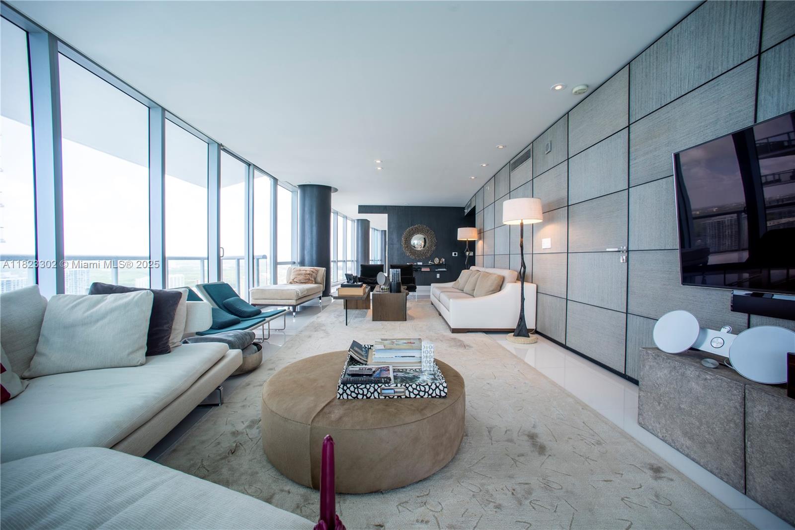 JADE OCEAN CONDO - Residential