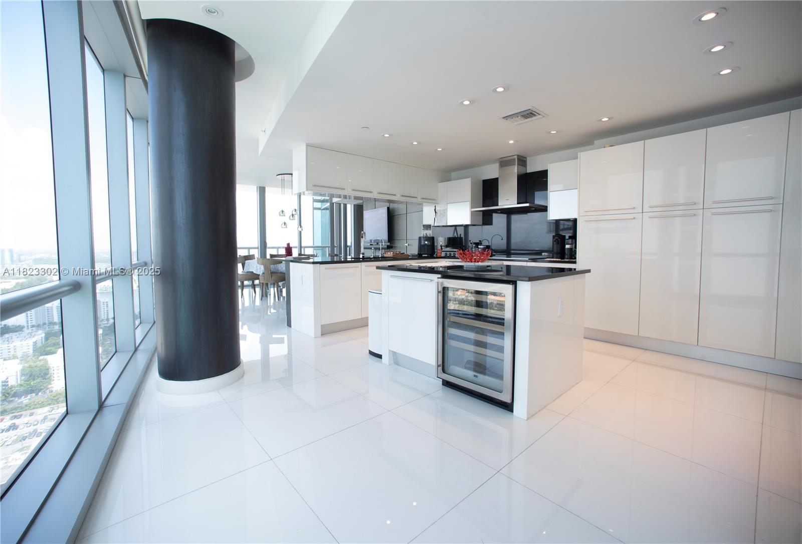 JADE OCEAN CONDO - Residential