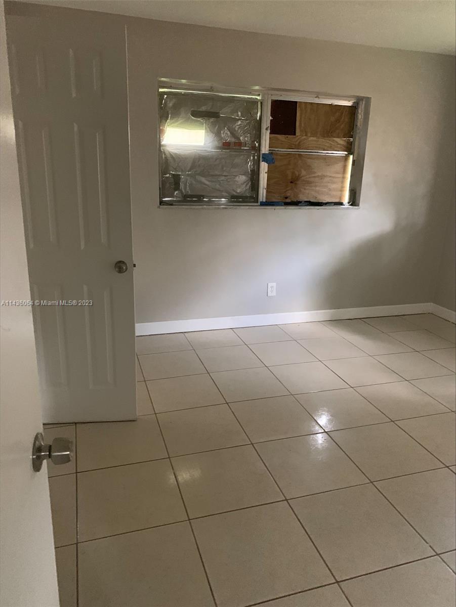 LAUDERDALE LAKES NORTHGAT - Residential