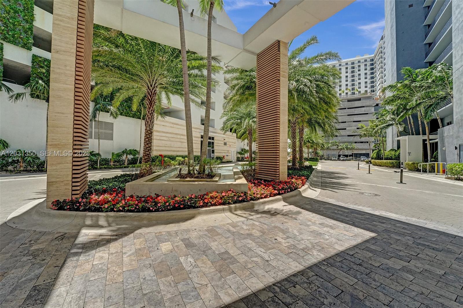THE HARBOUR NORTH CONDO - Residential Lease