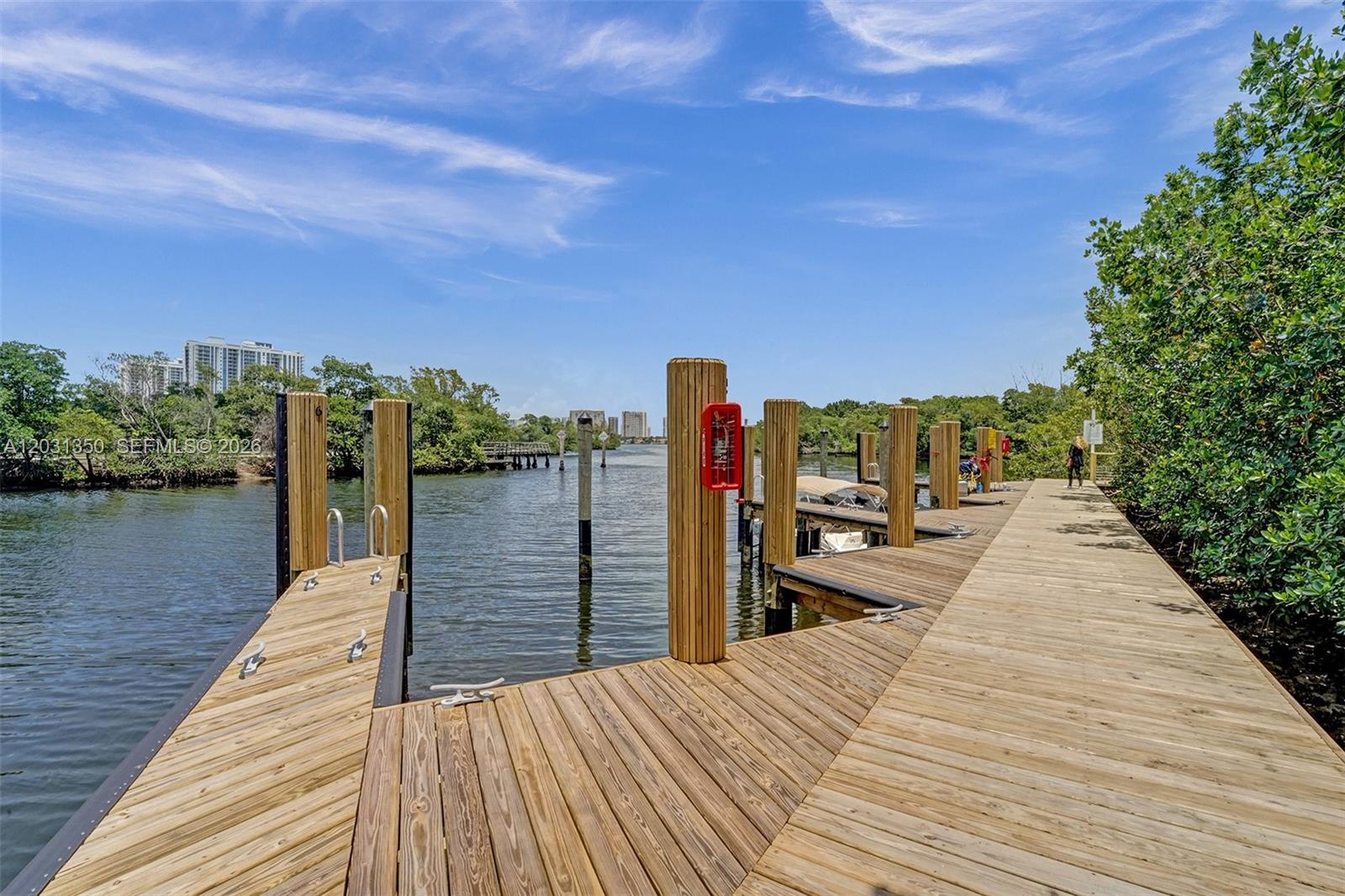 THE HARBOUR NORTH CONDO - Residential Lease