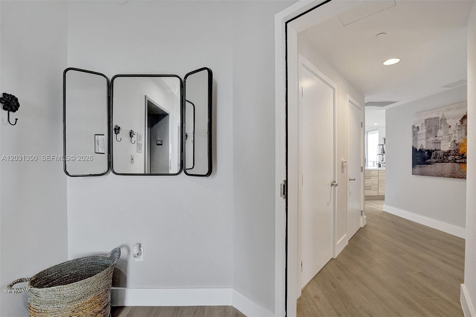 THE HARBOUR NORTH CONDO - Residential Lease