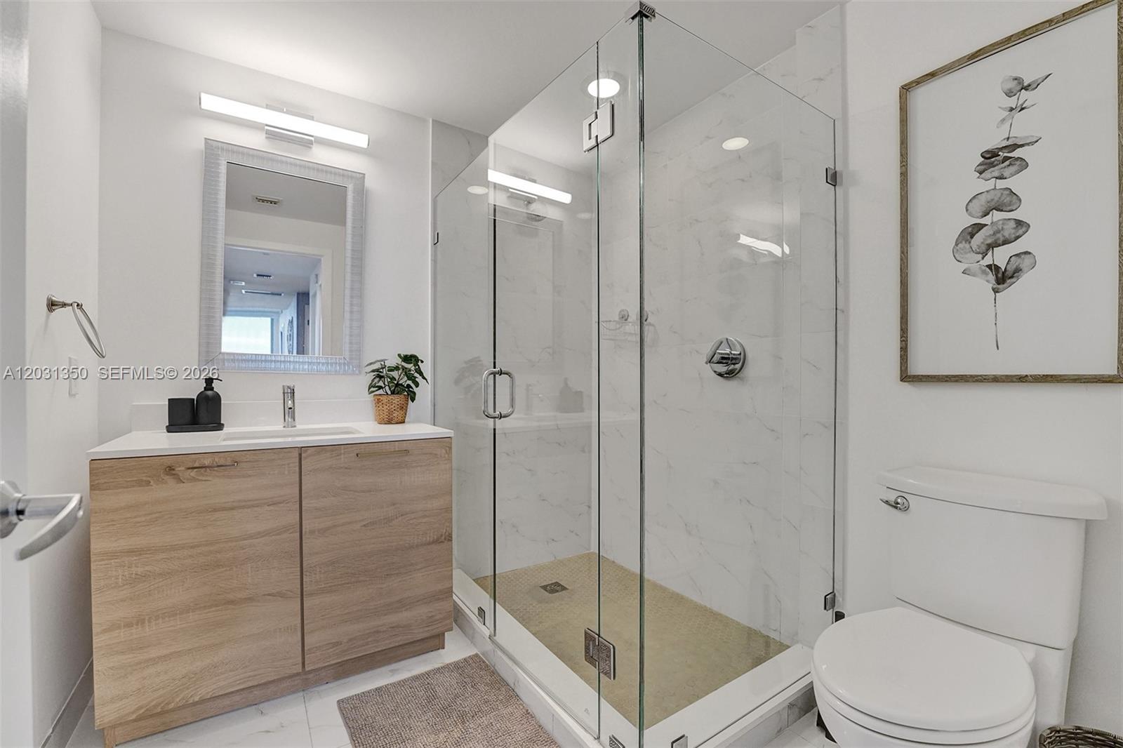 THE HARBOUR NORTH CONDO - Residential Lease