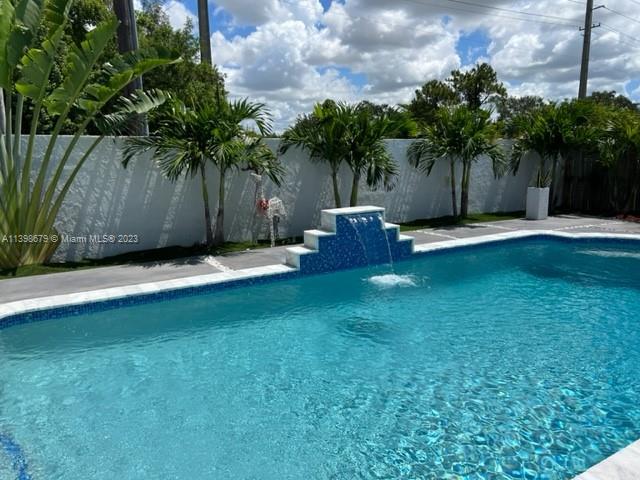 PRINCETONIAN ESTATES - Residential