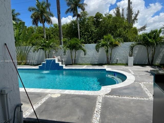 PRINCETONIAN ESTATES - Residential