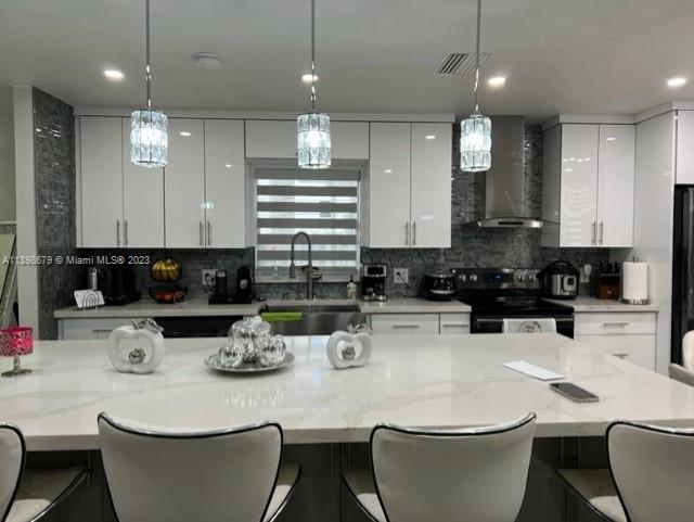 PRINCETONIAN ESTATES - Residential