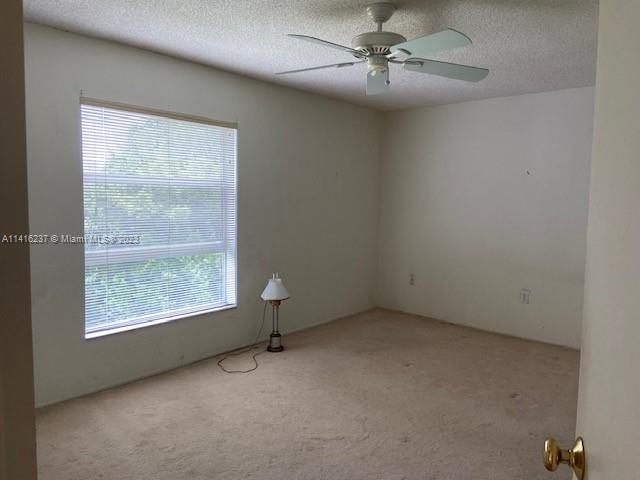 SANDS POINT CONDOMINIUM I - Residential Lease