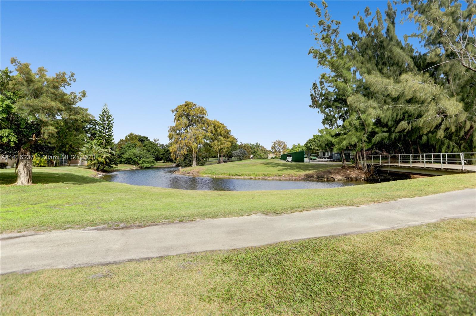 SANDS POINT CONDOMINIUM I - Residential Lease