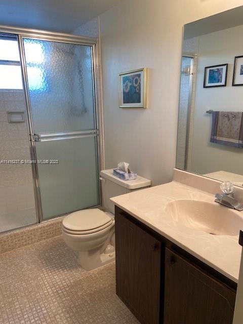 SANDS POINT CONDOMINIUM I - Residential Lease