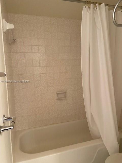 SANDS POINT CONDOMINIUM I - Residential Lease