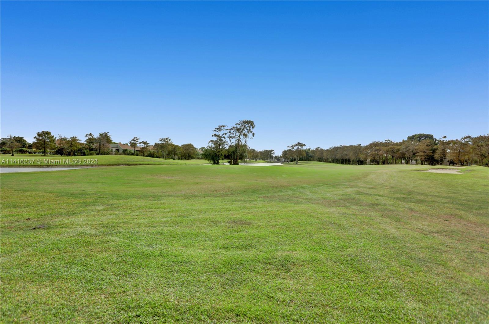 SANDS POINT CONDOMINIUM I - Residential Lease