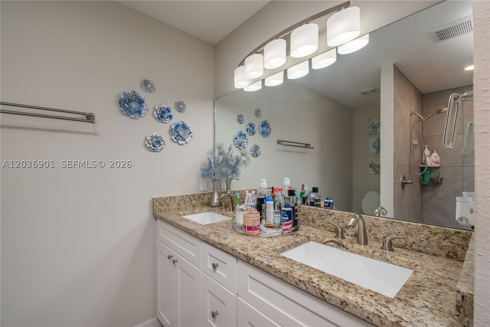 MARION OAKS - Residential