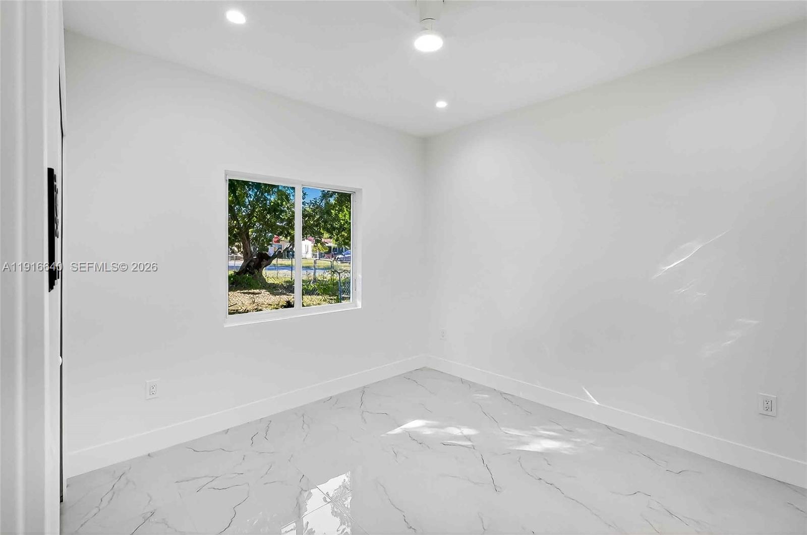 N MIAMI ESTATES - Residential