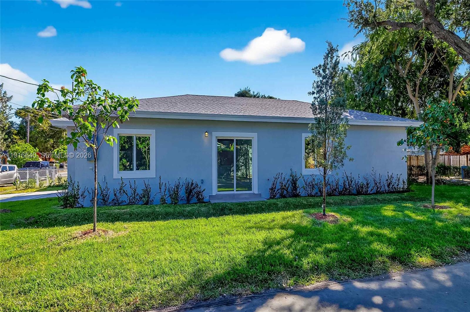 N MIAMI ESTATES - Residential