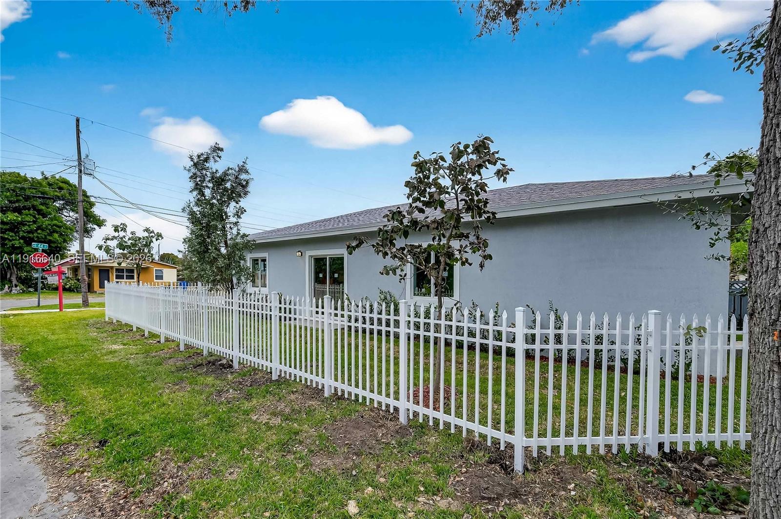 N MIAMI ESTATES - Residential