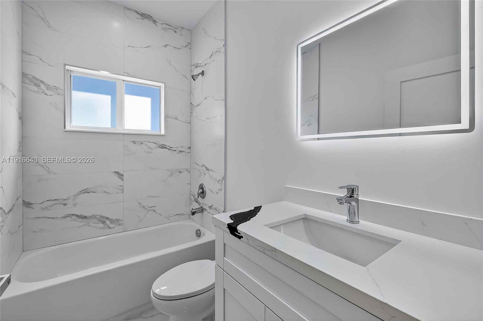 N MIAMI ESTATES - Residential