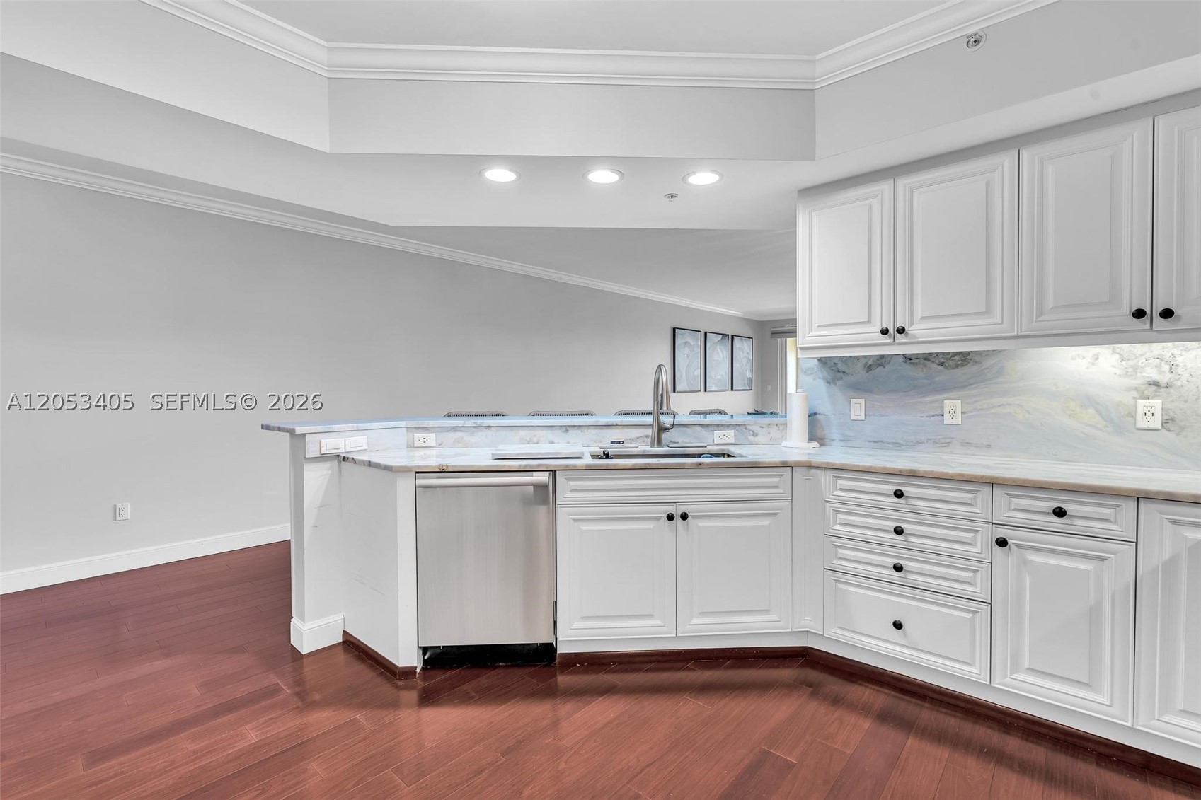 HEMINGWAY LANDINGS CONDO - Residential