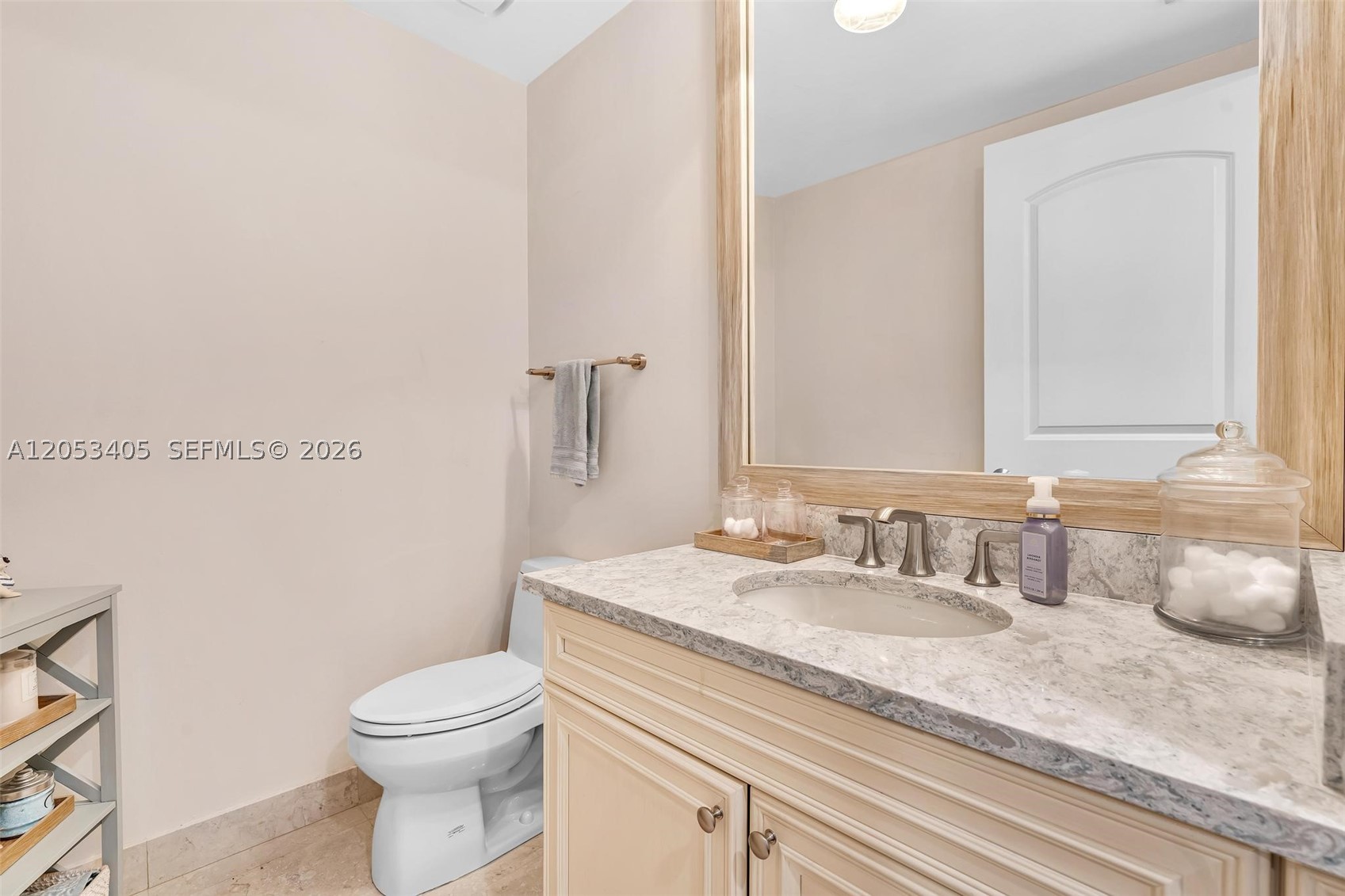 HEMINGWAY LANDINGS CONDO - Residential