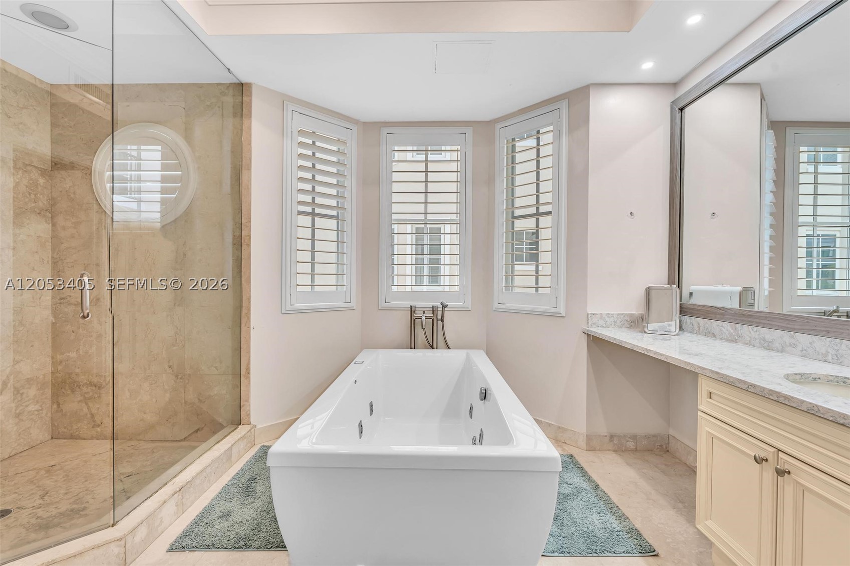 HEMINGWAY LANDINGS CONDO - Residential