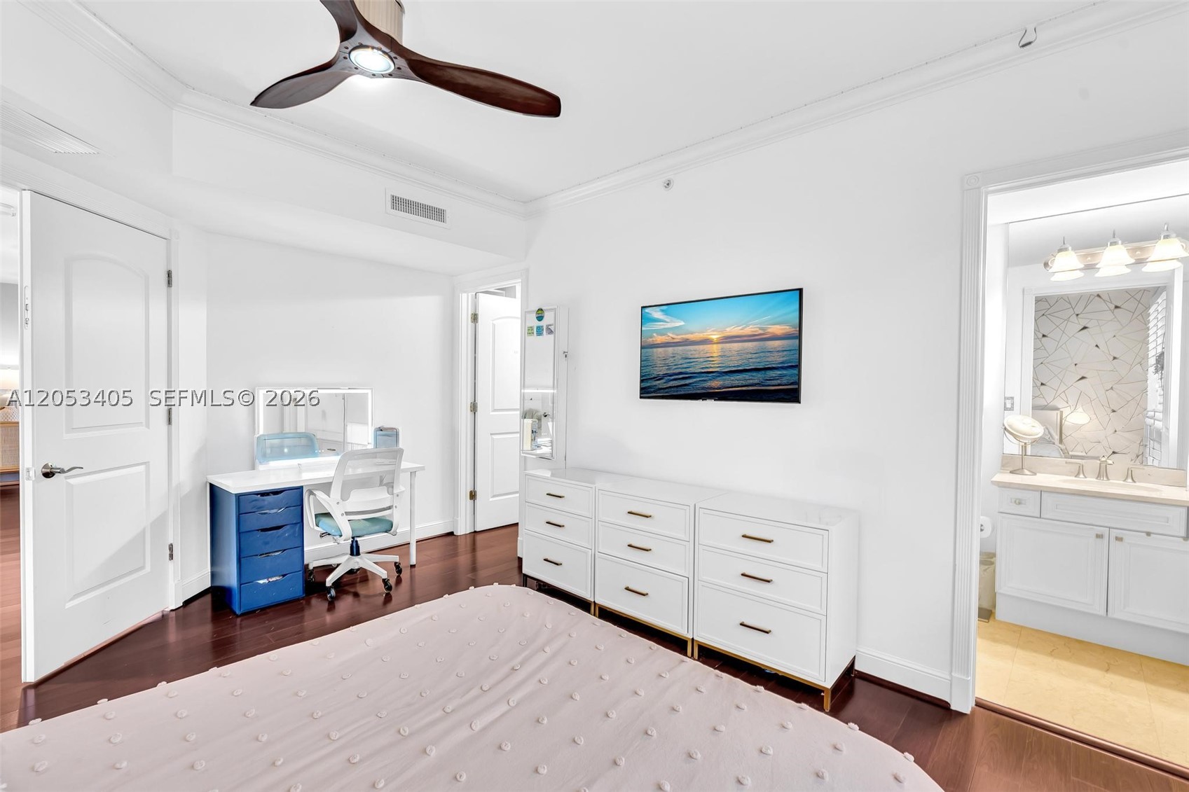 HEMINGWAY LANDINGS CONDO - Residential