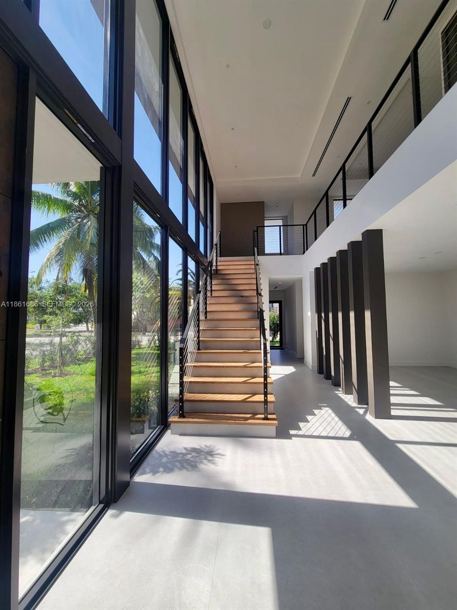 OAK HEIGHTS - Residential