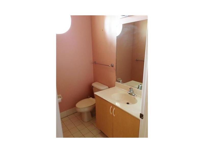 SILVER FALLS POD B 173-18 - Residential Lease