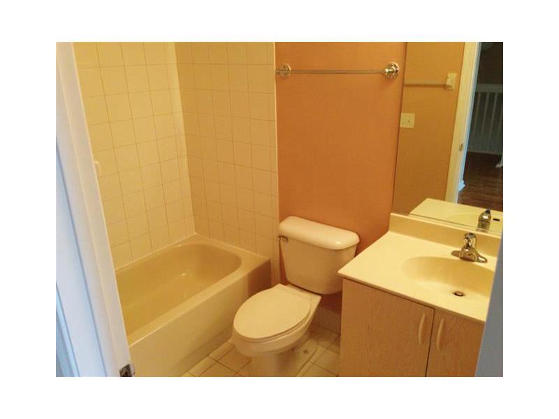 SILVER FALLS POD B 173-18 - Residential Lease