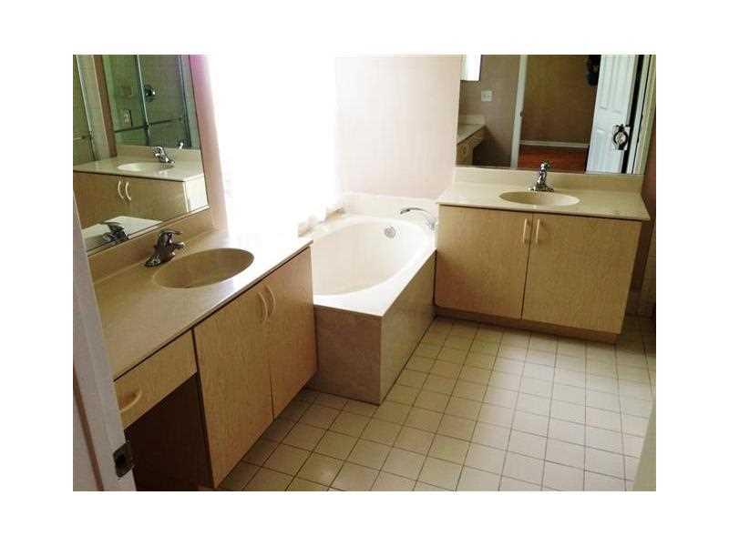 SILVER FALLS POD B 173-18 - Residential Lease