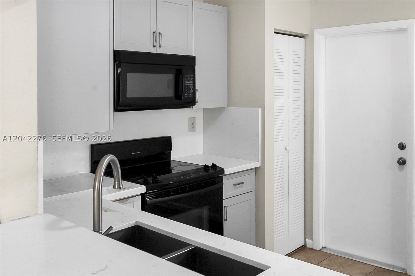 SHENANDOAH SECTION FOUR - Residential Lease