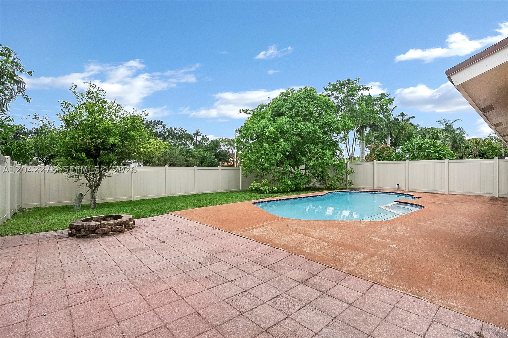 SHENANDOAH SECTION FOUR - Residential Lease