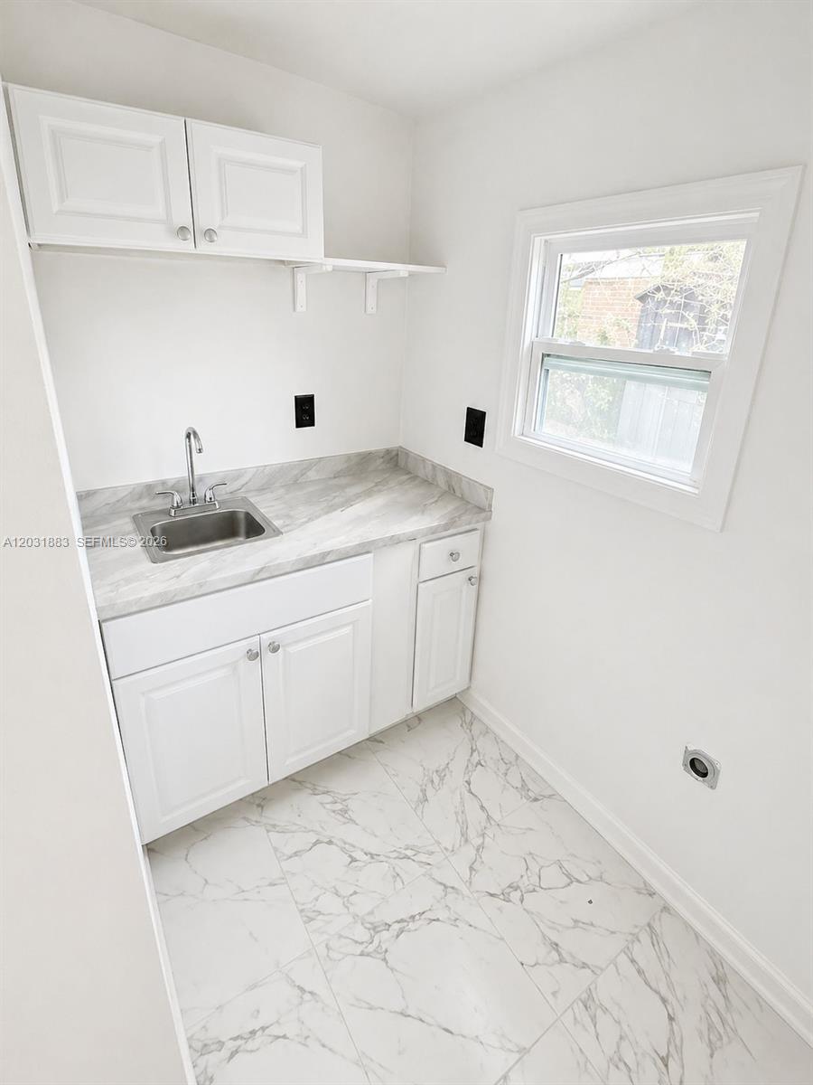 GOLDEN HIGHLANDS EST - Residential Lease