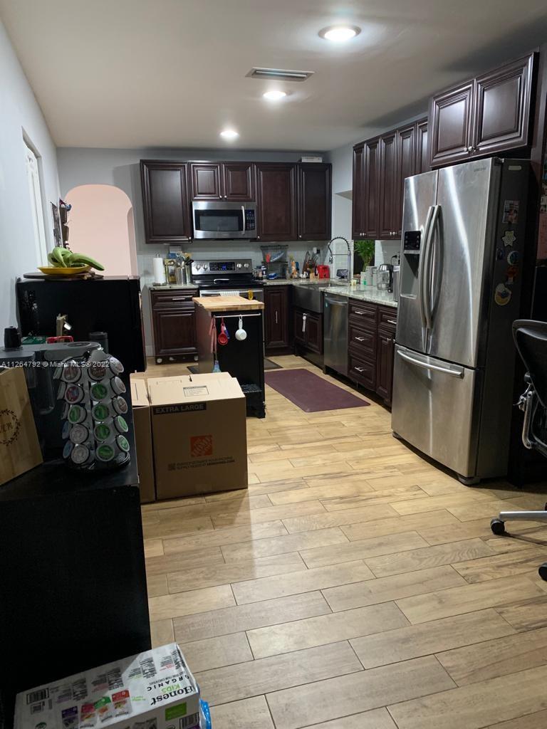 COOPER ESTATES SEC 2 - Residential Lease