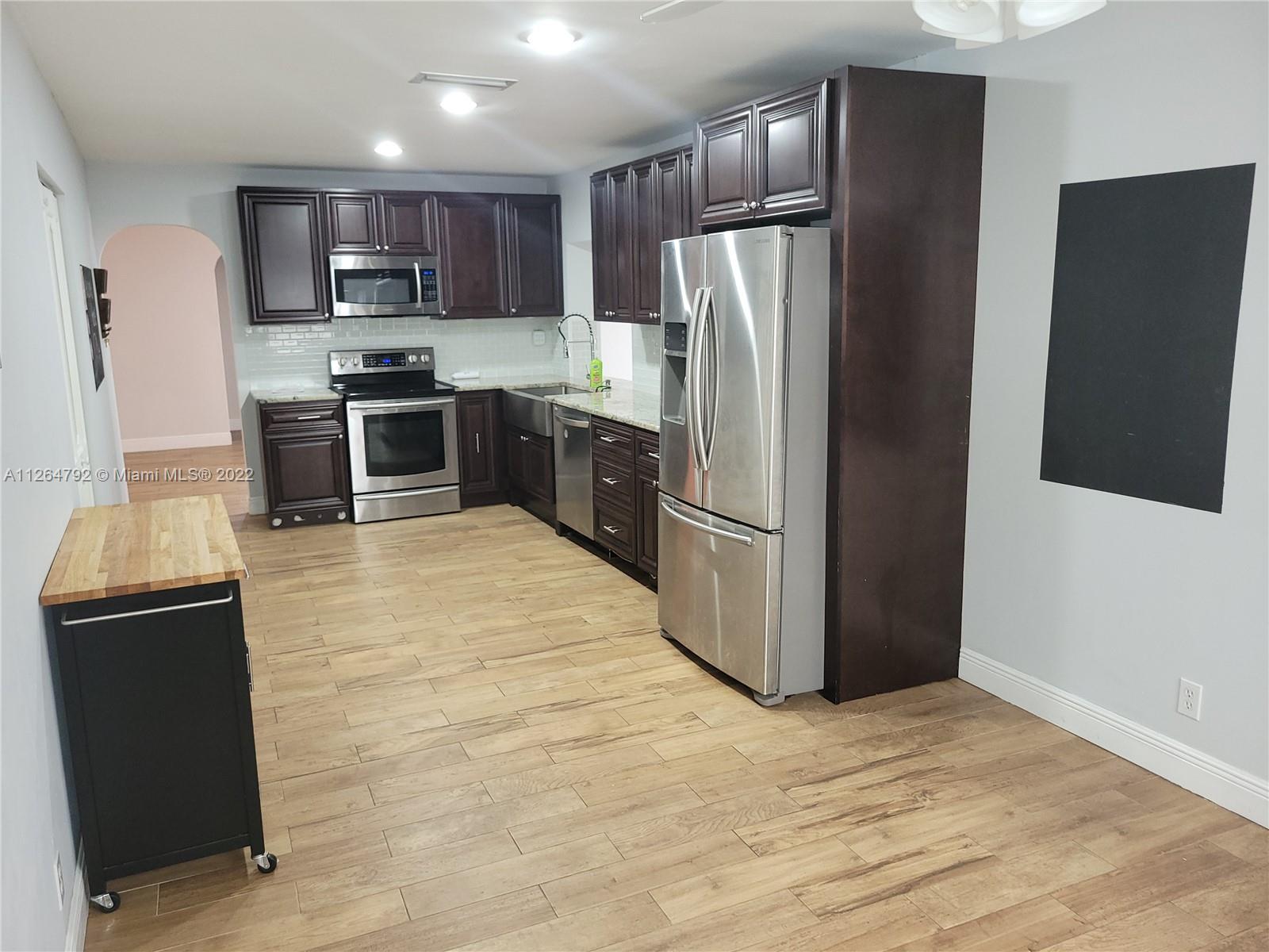 COOPER ESTATES SEC 2 - Residential Lease