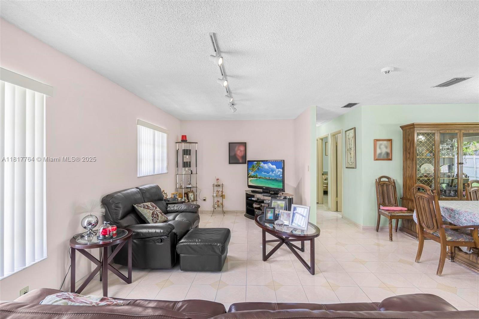 CUBARANDA ESTATES - Residential