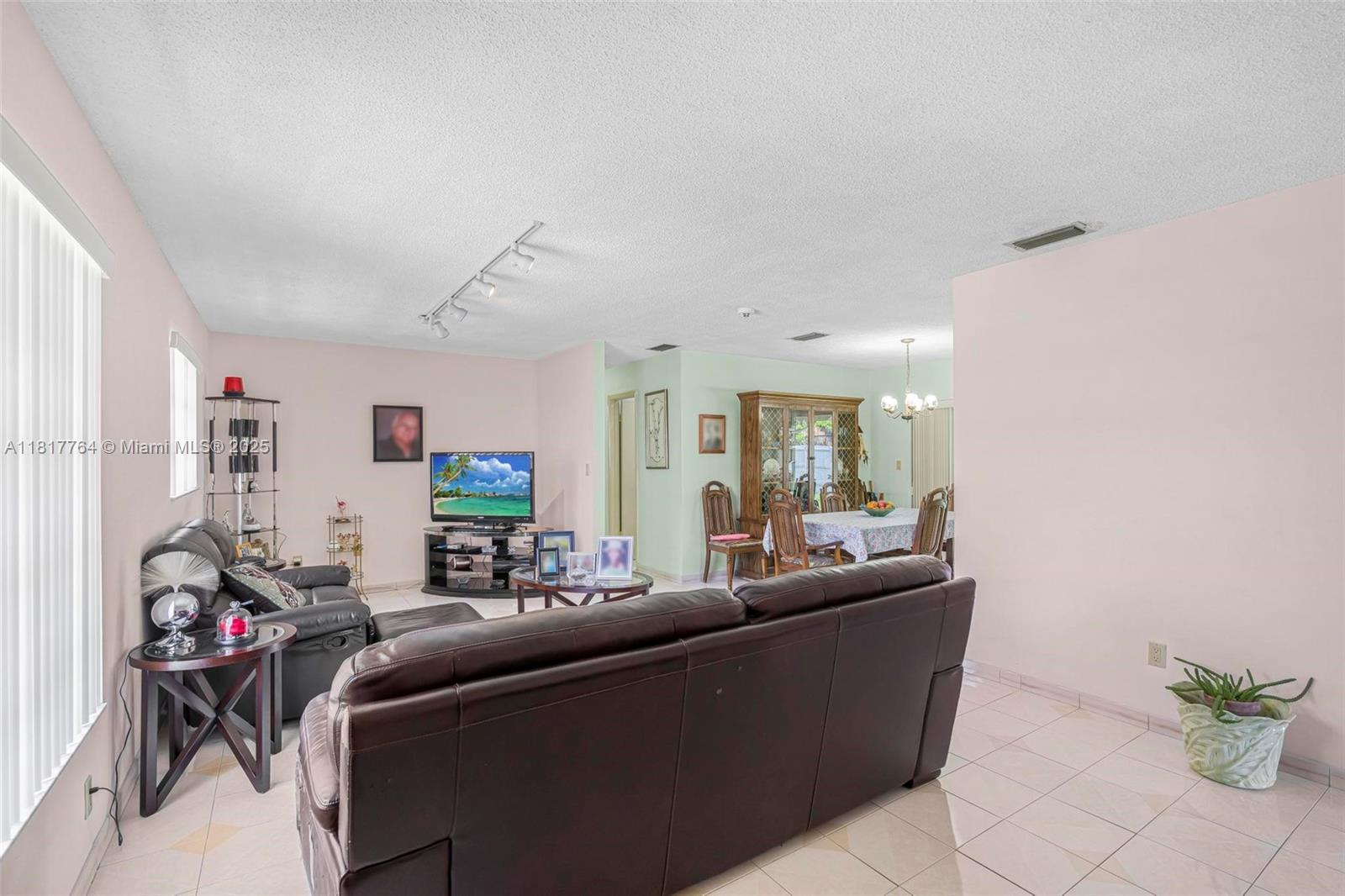 CUBARANDA ESTATES - Residential
