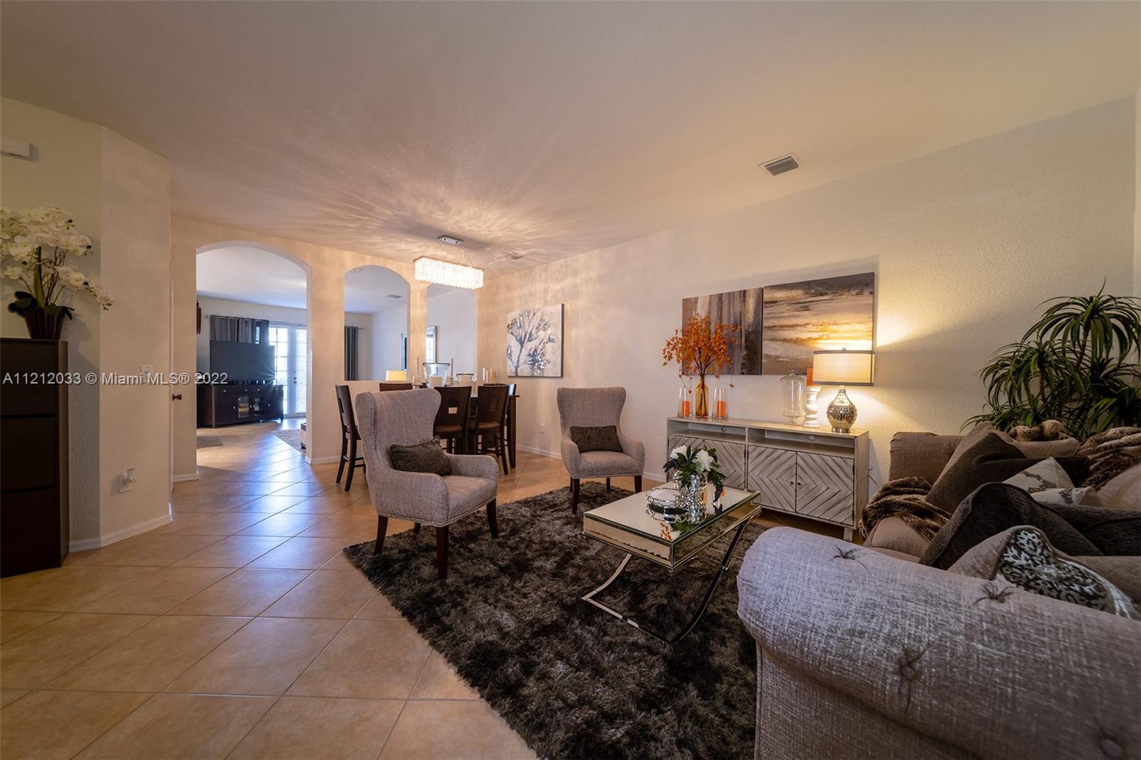 HAMPTON HILLS CONDO - Residential