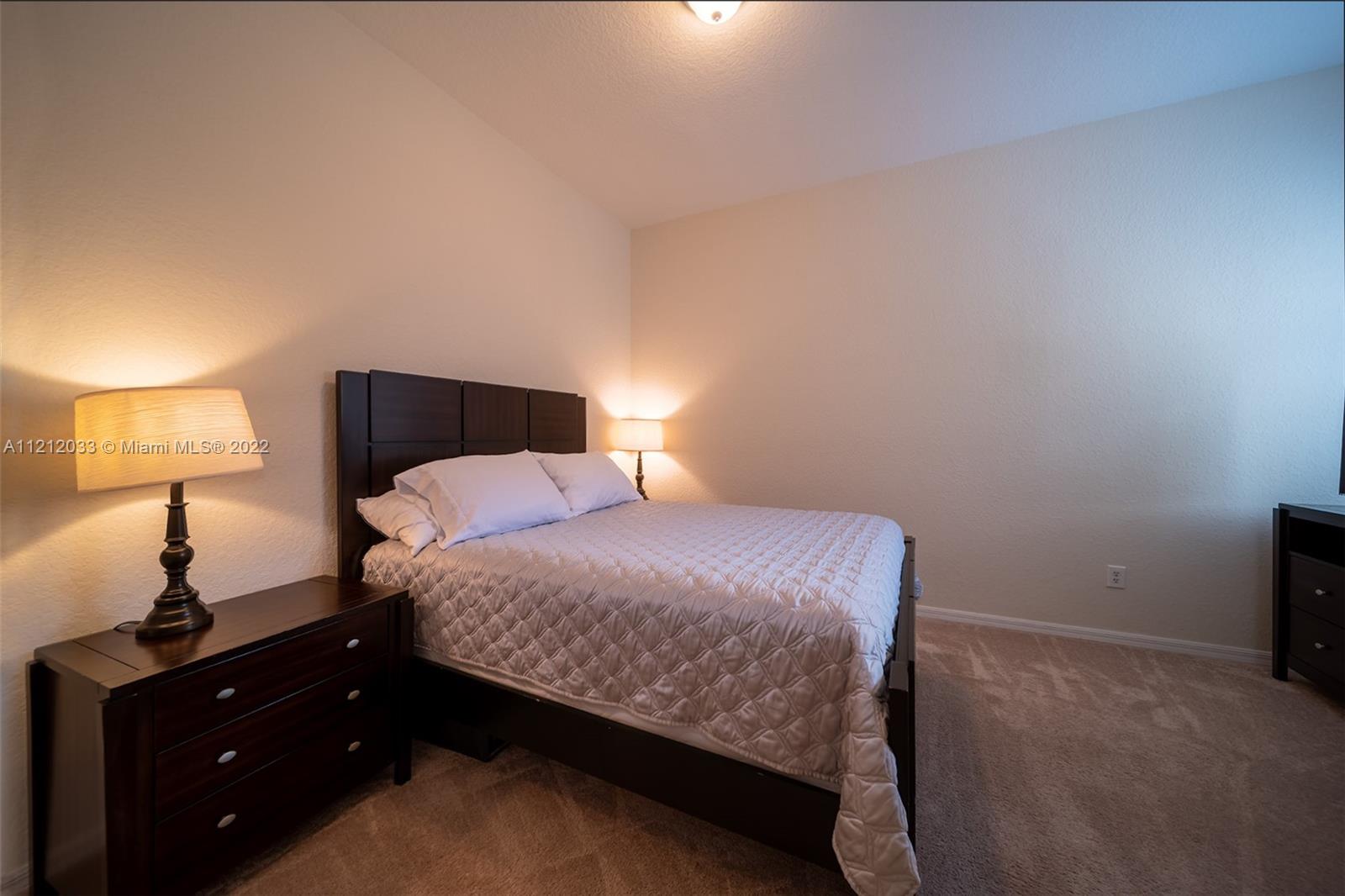 HAMPTON HILLS CONDO - Residential