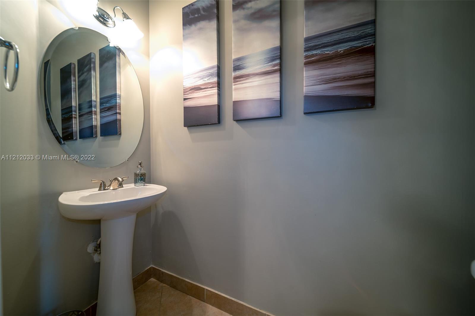 HAMPTON HILLS CONDO - Residential