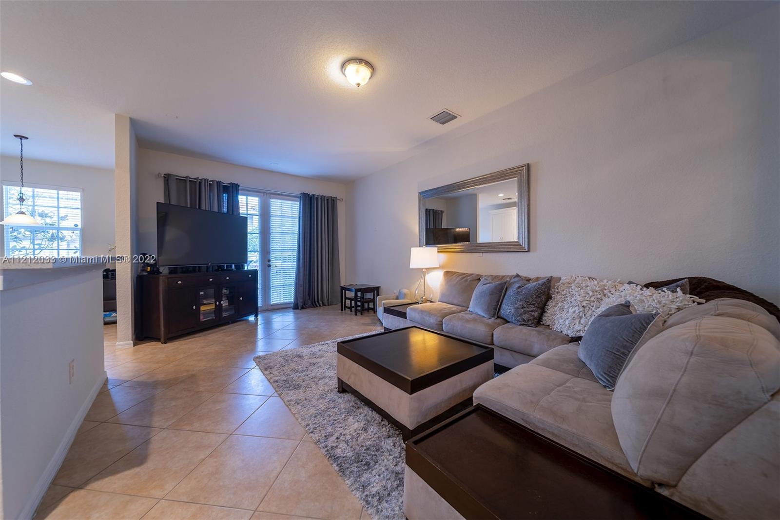 HAMPTON HILLS CONDO - Residential