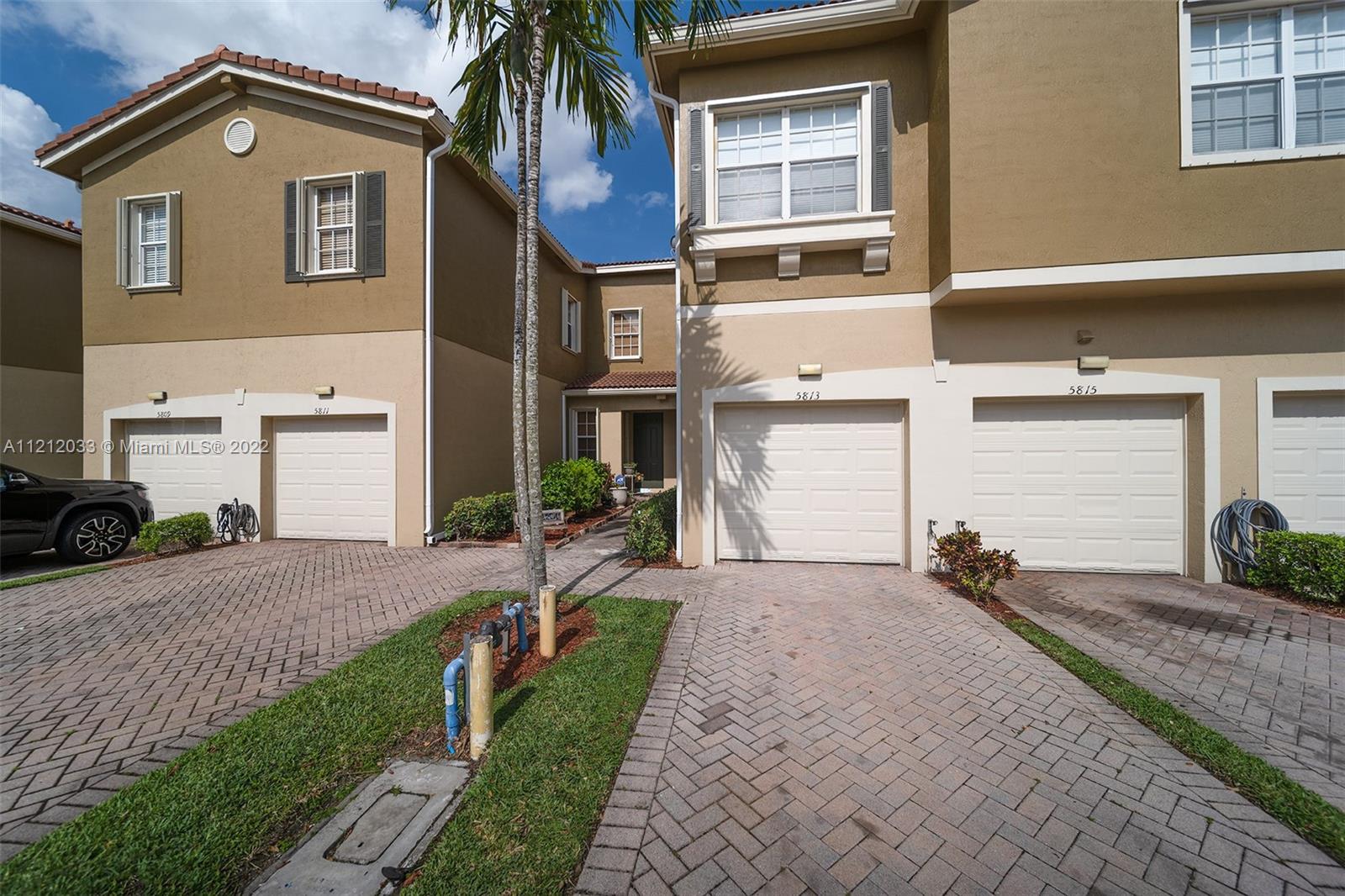 HAMPTON HILLS CONDO - Residential