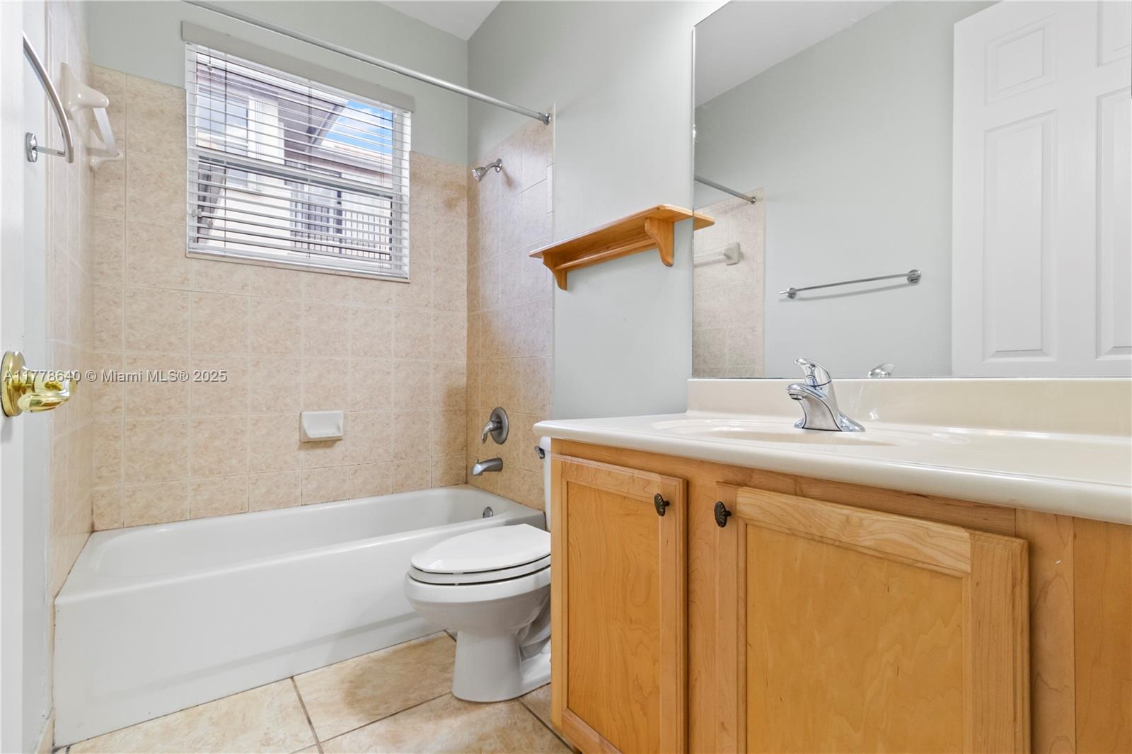 POD 7 AT MONARCH LAKES - Residential