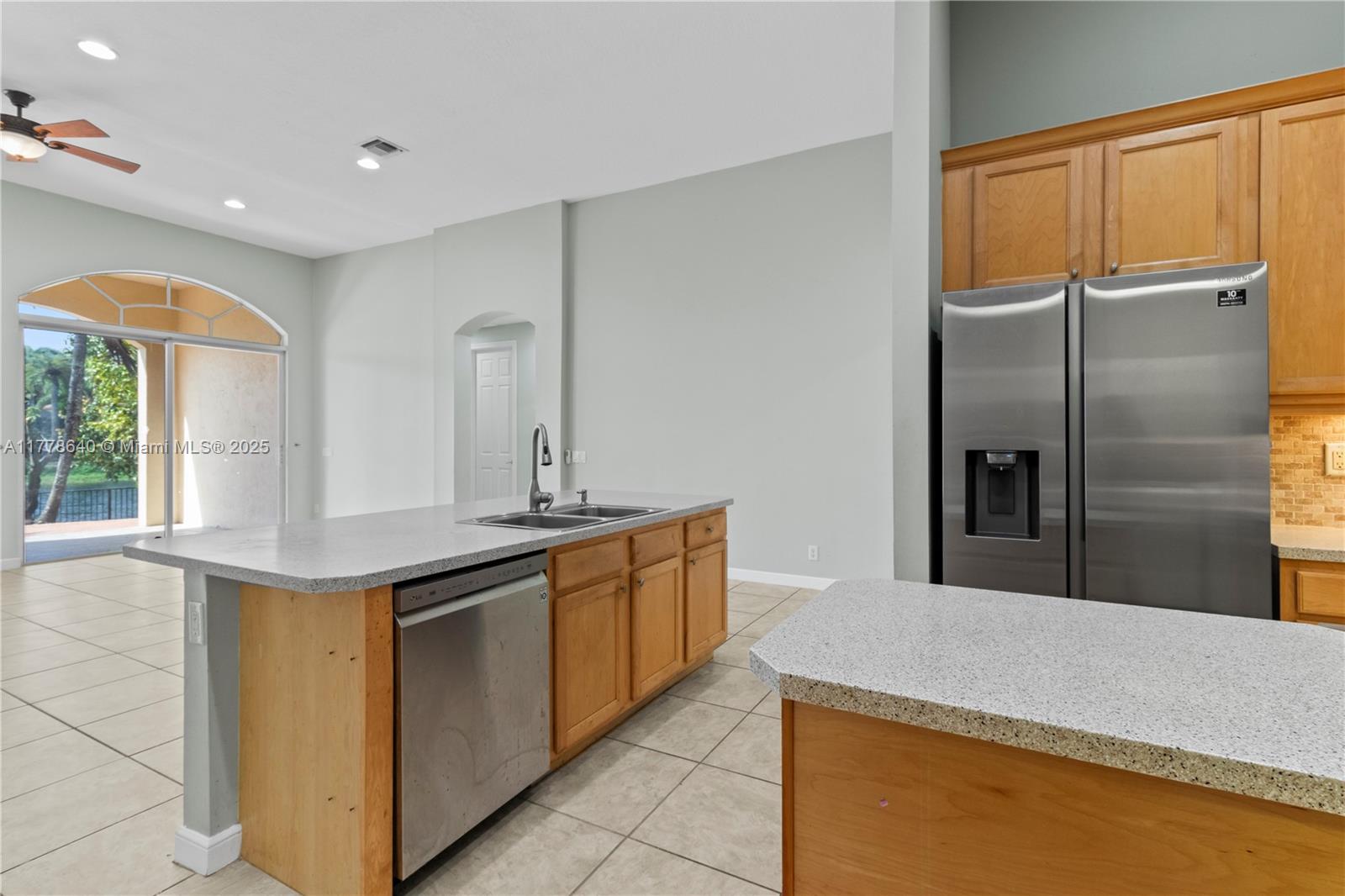 POD 7 AT MONARCH LAKES - Residential