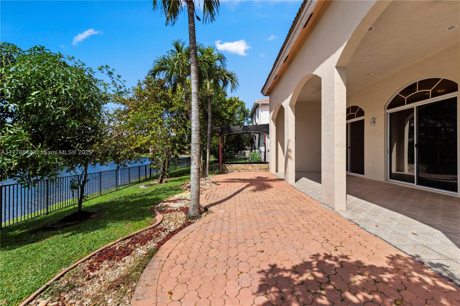 POD 7 AT MONARCH LAKES - Residential