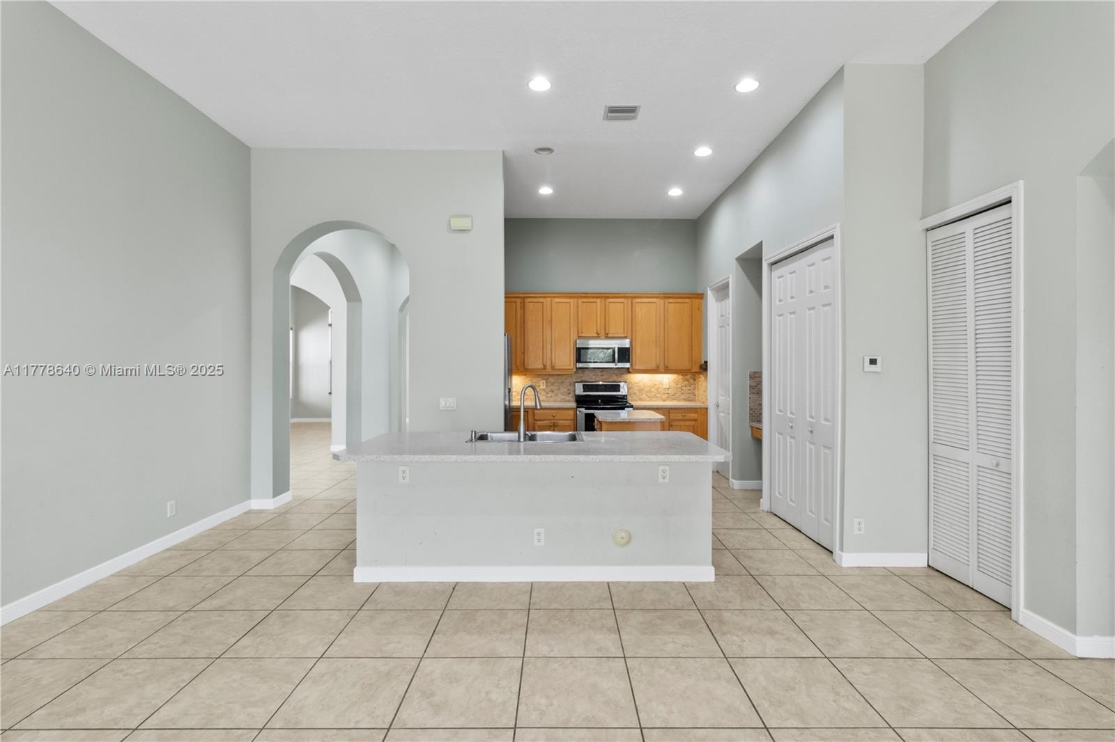 POD 7 AT MONARCH LAKES - Residential