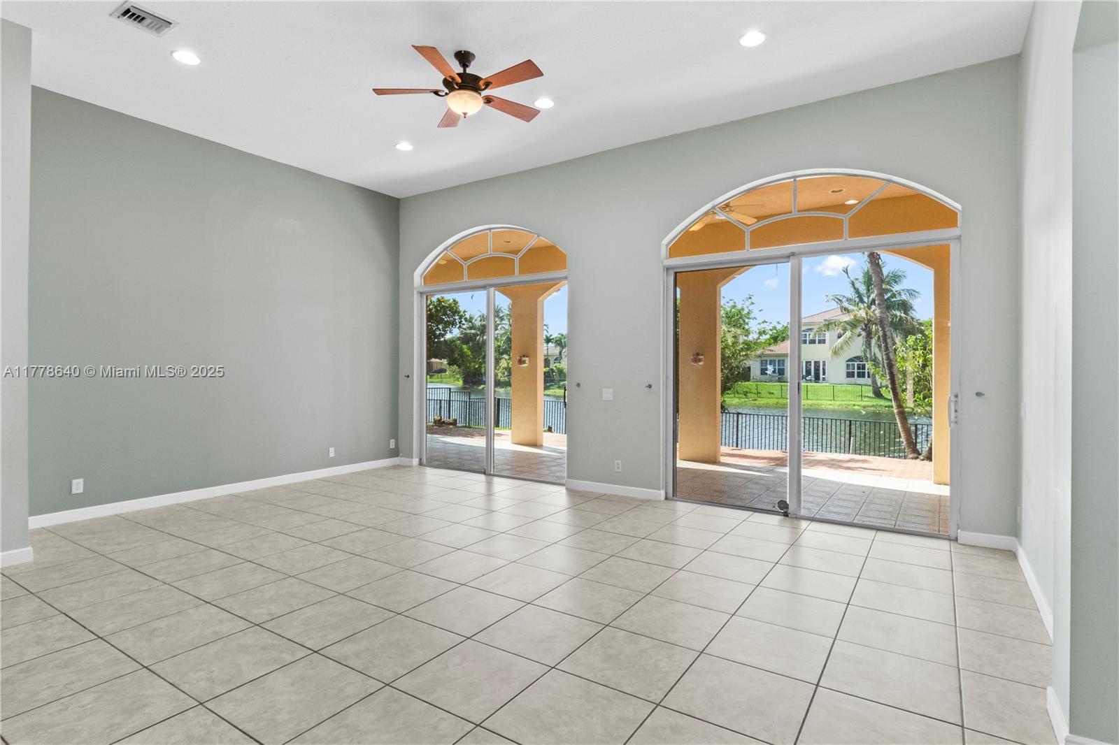 POD 7 AT MONARCH LAKES - Residential