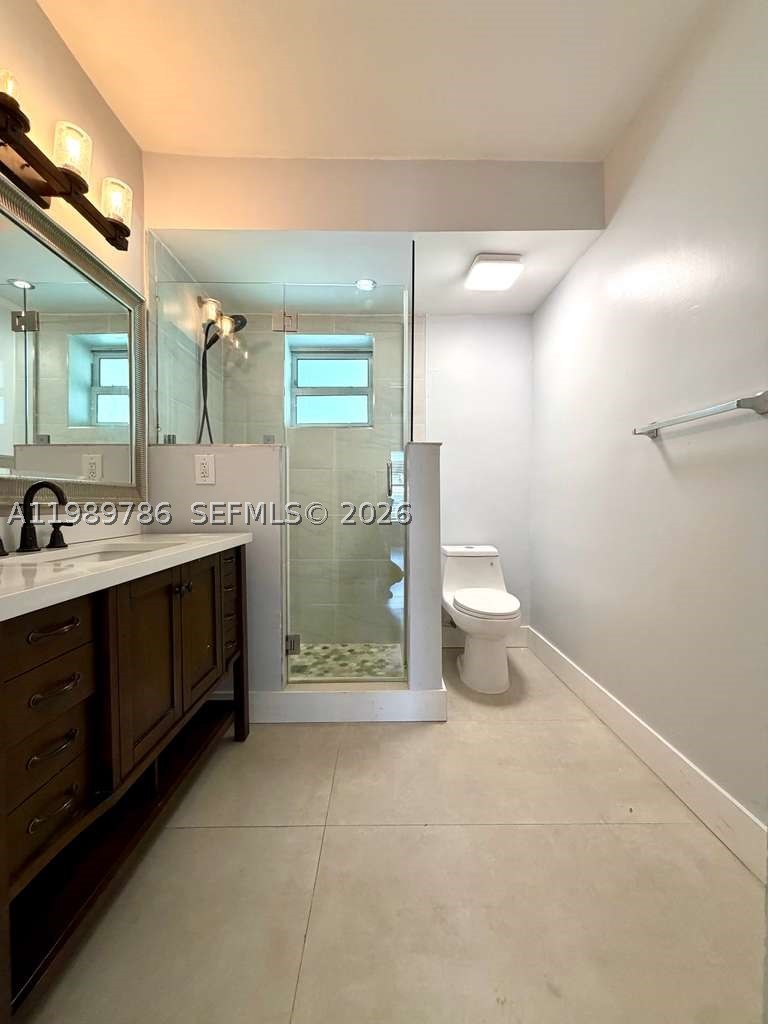 HOLLYWOOD LAKES SECTION - Residential