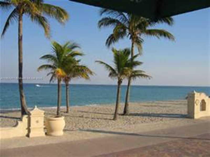 HARBOR TWS AT THE WATERWAY - Residential