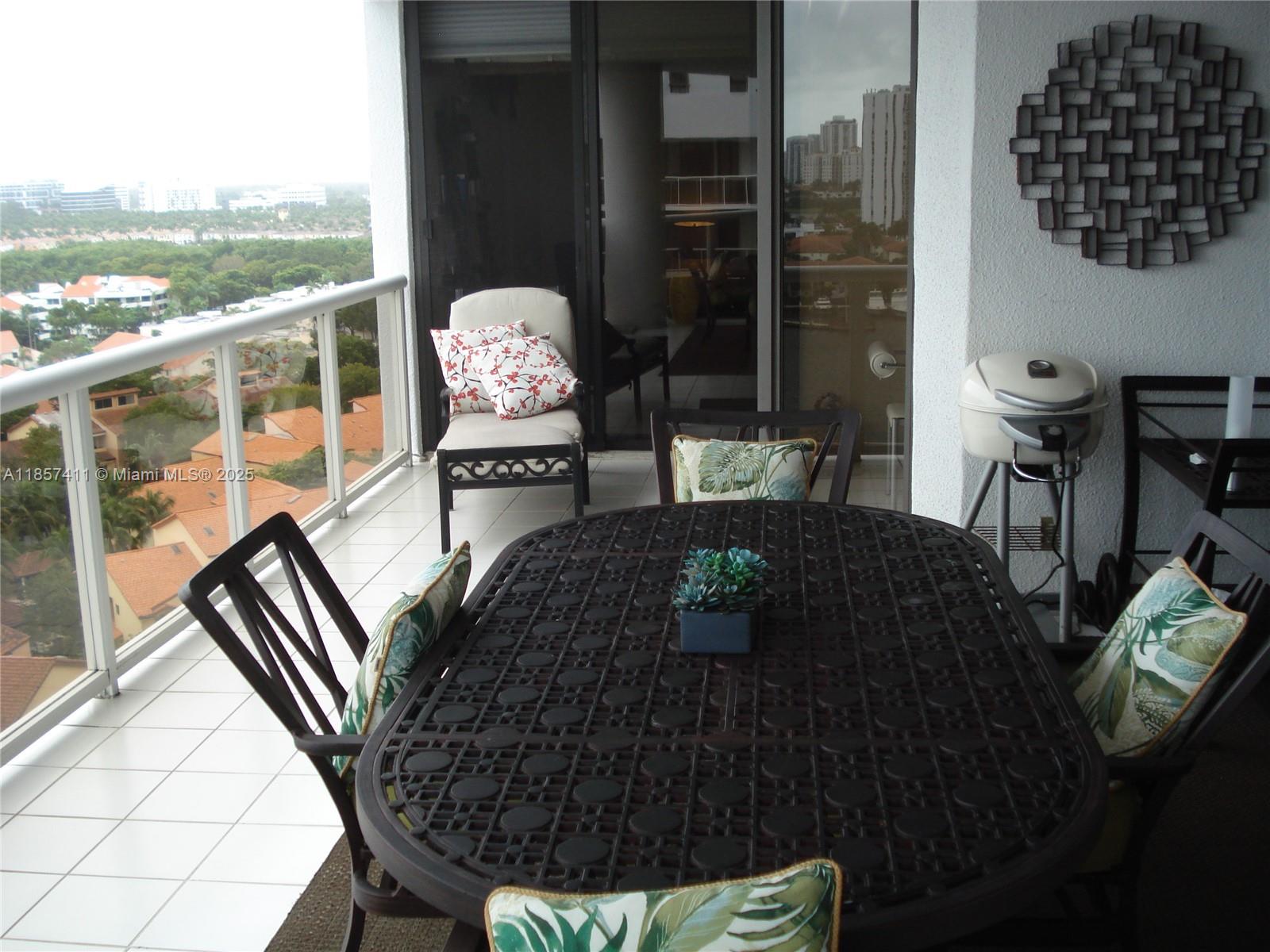 HARBOR TWS AT THE WATERWAY - Residential