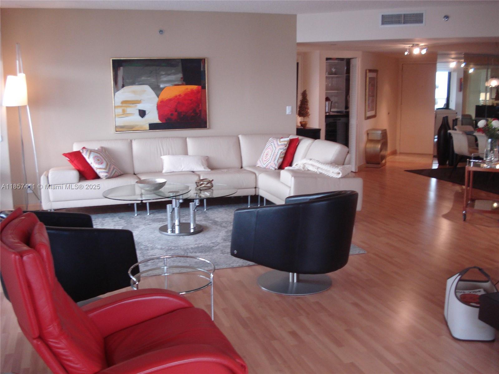 HARBOR TWS AT THE WATERWAY - Residential